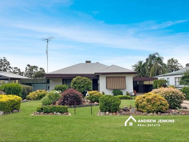 5 Pine St, VIC 3644