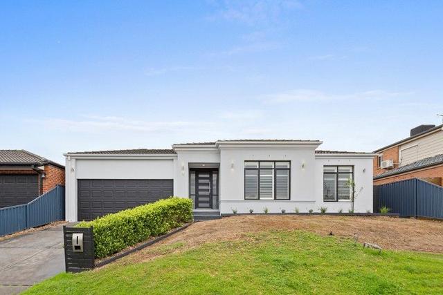5 Strahan Cl, VIC 3806