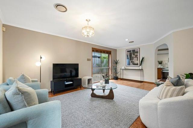 2/11 McArthur Street, VIC 3204