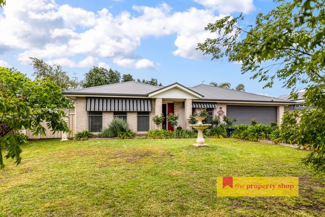 17 Kellett Drive, NSW 2850