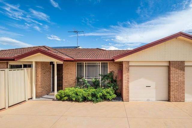 2/12 Chausson Place, NSW 2749