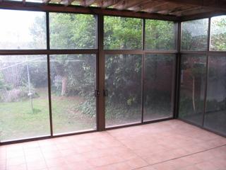 Enclosed Garden Room (2009-04-24)