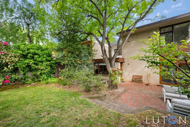 8 Schlich Street, ACT 2600