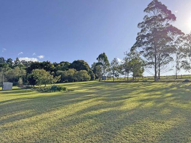 88R Rusell Road West, QLD 4884