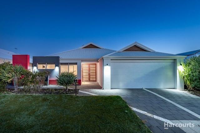 8 Landbeach Boulevard, WA 6036