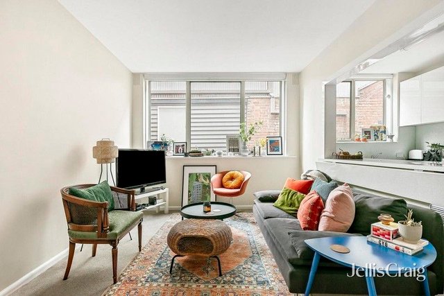 2/51 Delbridge Street, VIC 3068