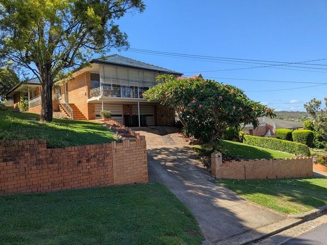 27 Thelma St, QLD 4122