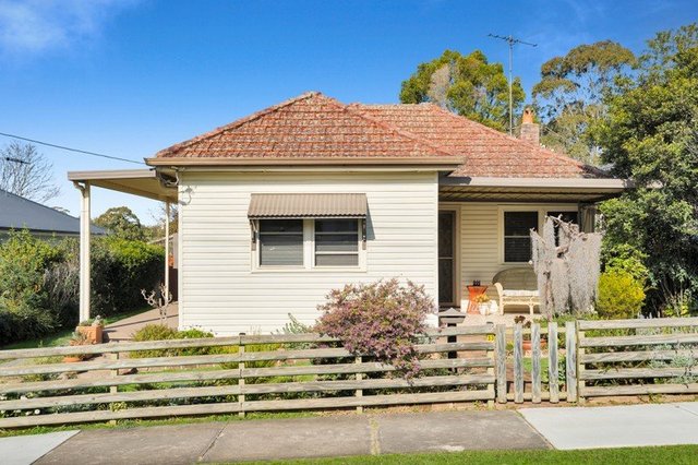 33 Chellaston Street, NSW 2570