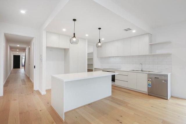 59 Haldane Rd, VIC 3042