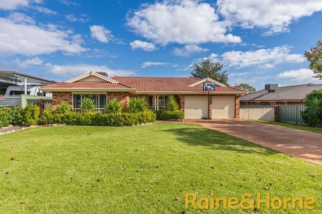21 Lincoln Parkway, NSW 2830