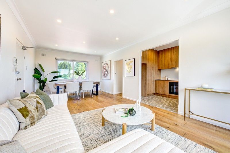 https://images.allhomes.com.au/property/photo/ba5ec94f1fea3fbca3572a151805ccee_hd.jpg