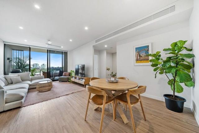 20512/61 St Leger Way, QLD 4007