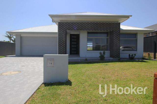 19 Patrina Circuit, NSW 2540