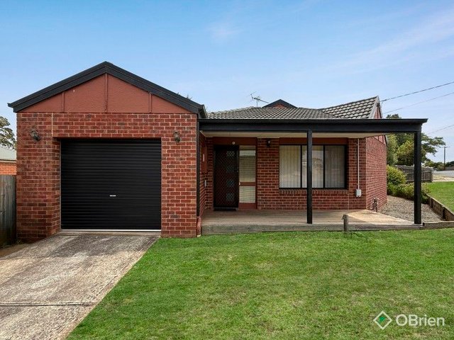2/2 Wade Street, VIC 3818