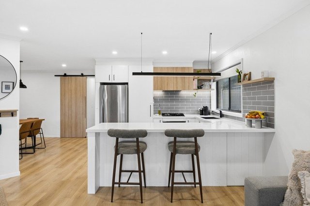 4 Swan Court, VIC 3805