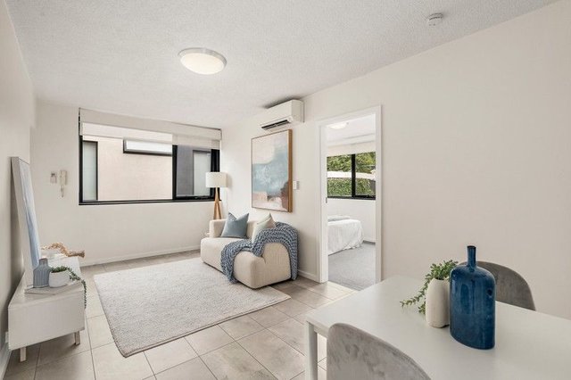 6/169 Albert Street, VIC 3207