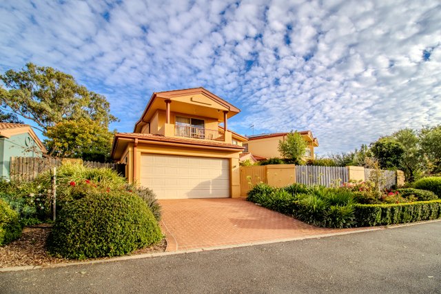 1/27 Temperley Street, ACT 2913