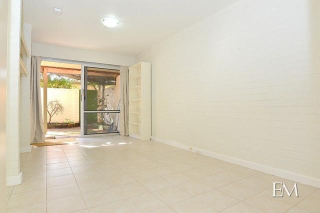 3/12 Onslow Road, WA 6008