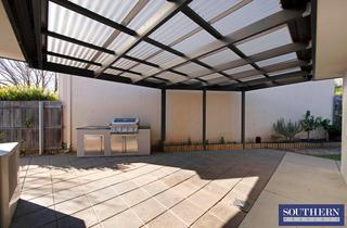 Outdoor entertaining area