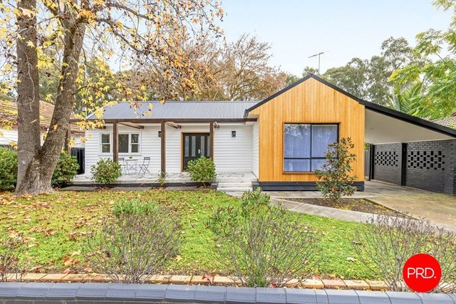 20 College Crescent, VIC 3550