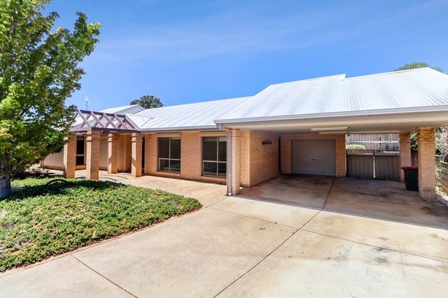 1 Fletcher Place, NSW 2650