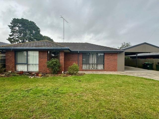 45 Swallow Grove, VIC 3844