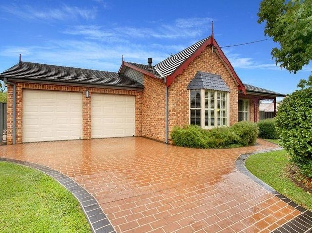 7 Amherst St, NSW 2161
