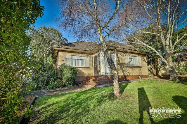 18 Law Street, VIC 3825