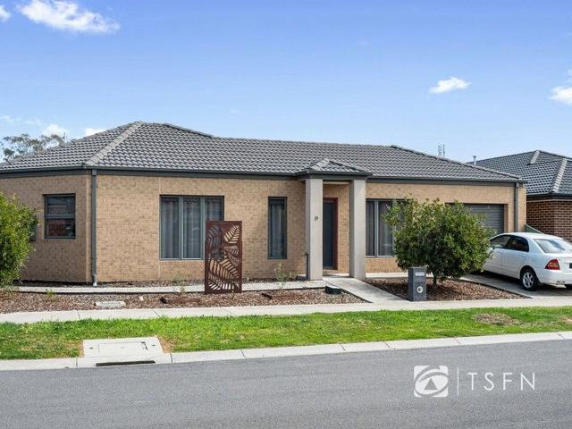 9 Triplett Avenue, VIC 3551