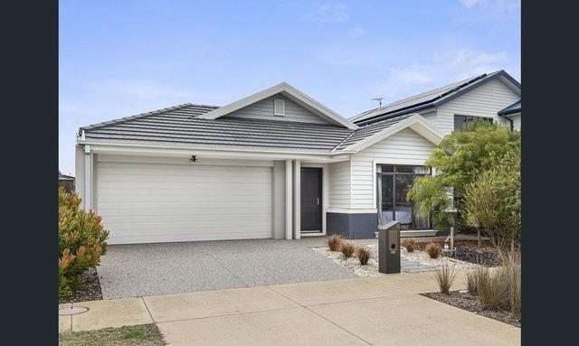 16 Cockle Crescent, VIC 3225