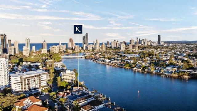 2/2 Peninsular Drive, QLD 4217