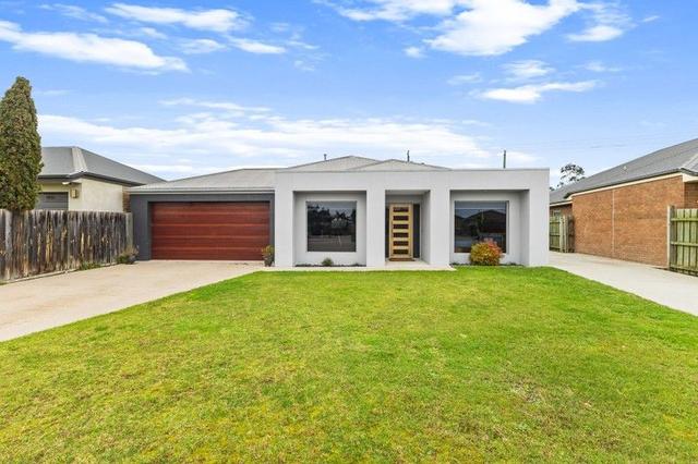 8 Cobon Court, VIC 3840