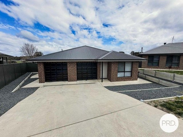 11 McEwan Court, NSW 2653