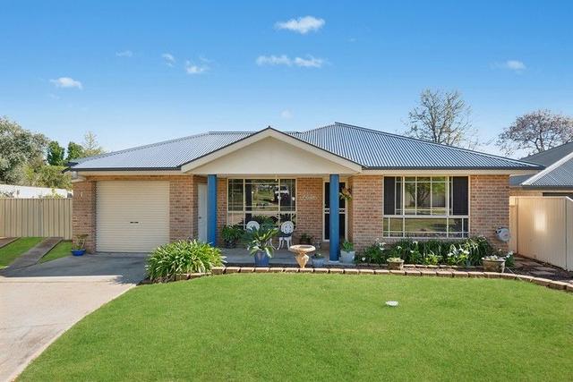 8 James Street, NSW 2852