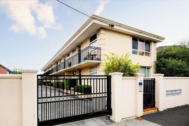 3/23 Balmoral Avenue, VIC 3057