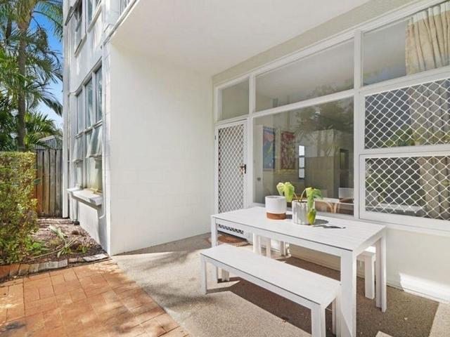 8/3 Redondo Avenue, QLD 4220