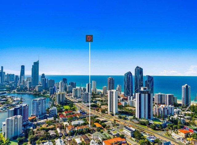 8/9 Monaco Street, QLD 4217
