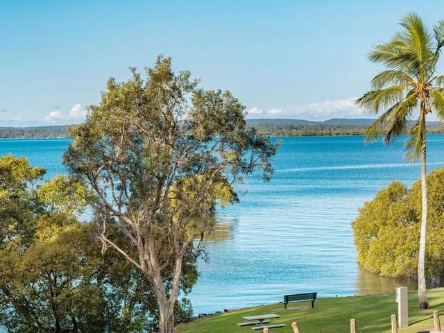 15 Esplanade, QLD 4165