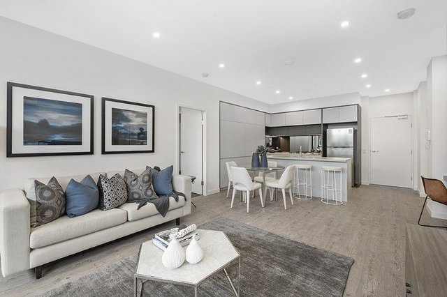 304/81C Lord Sheffield Circuit, NSW 2750
