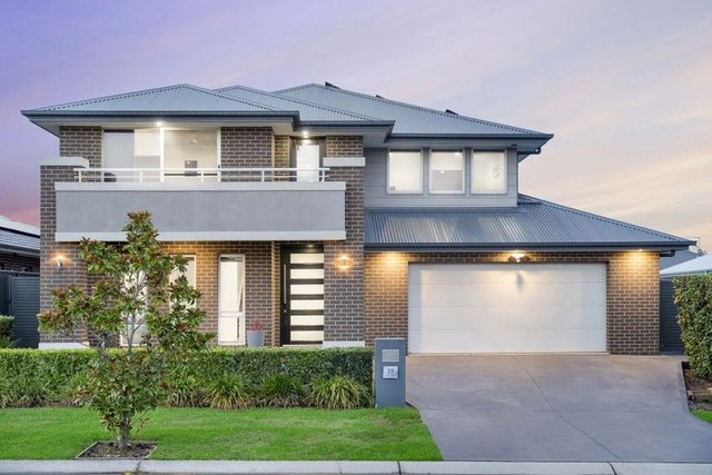 19 Casey Street, NSW 2570