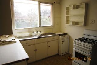 Kitchen (2012-04-21)