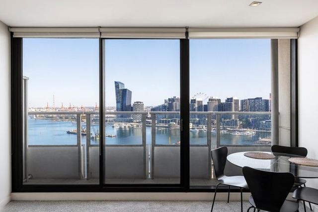 1910/100 Harbour Esplanade, VIC 3008