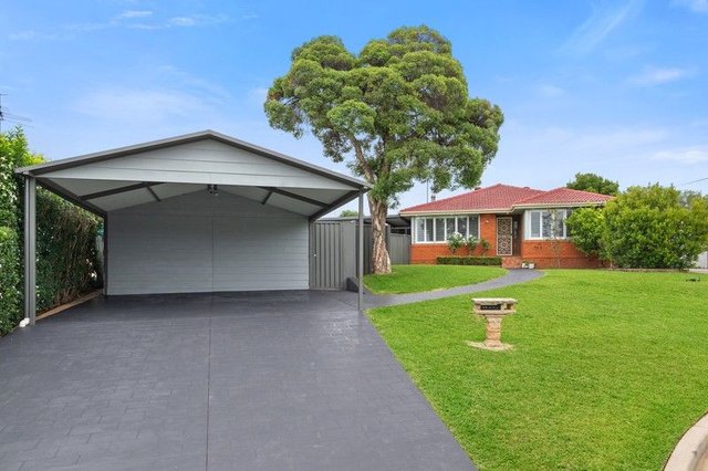 6 St James Place, NSW 2567