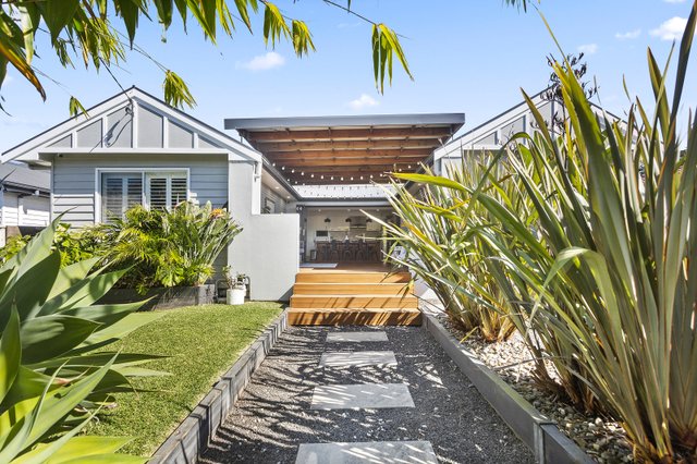 14 Brookfield Avenue, NSW 2528