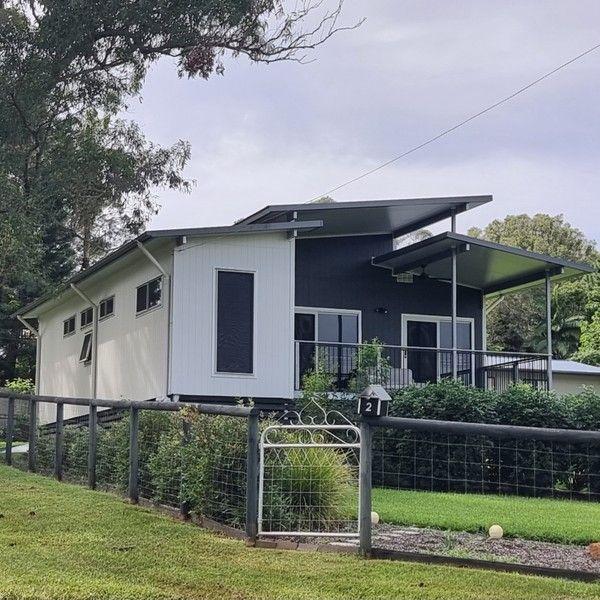 2 Melaleuca Dr, QLD 4184