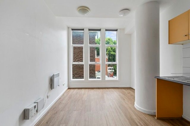 6/117-121 Bouverie Street, VIC 3053