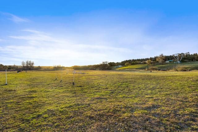 17 Marked Tree Road, NSW 2620