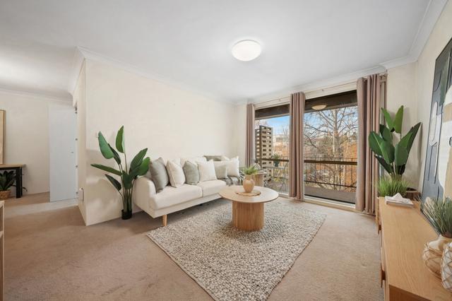 12/99 Canberra Avenue, ACT 2603