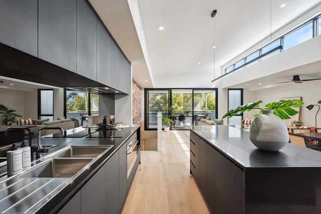 2/8 Wood Street, WA 6160