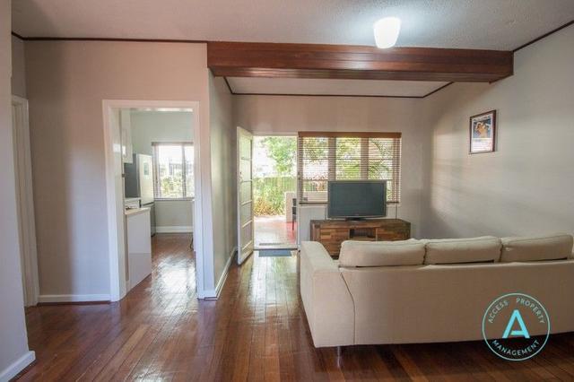 3/4 Hardy Street, WA 6151